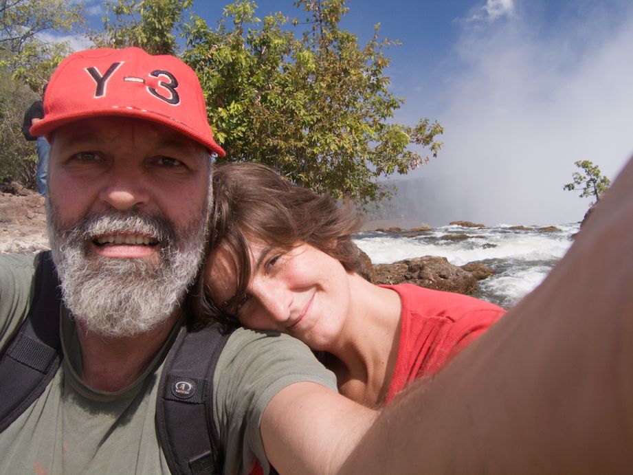 Bodo und Sabine an den Victoriafällen